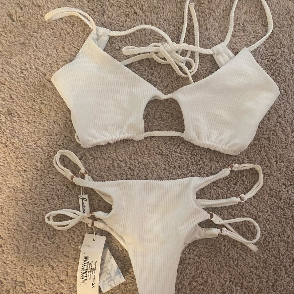 Frankies bikini’s top and bottom